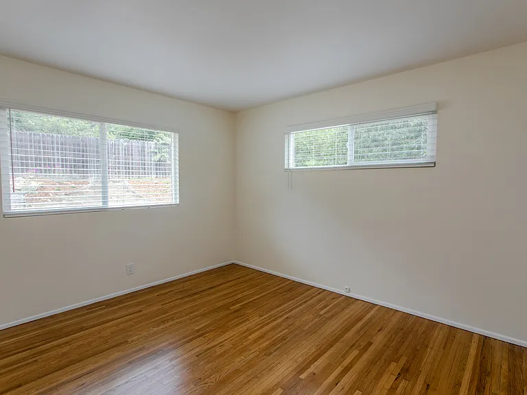 733 Circle Dr — Photo 15
