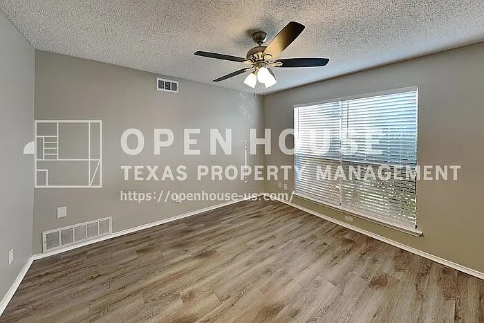 1616 Barclay Dr — Photo 18