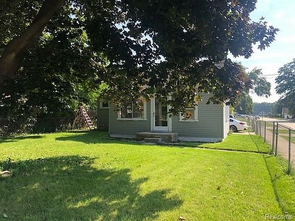 4th image of 4525 Kingston St