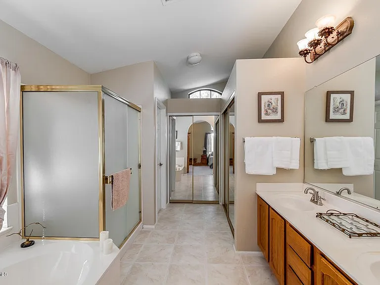 193 W Amanda Ln — Photo 22