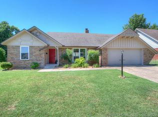 6886 E 56th St, Tulsa, OK 74145