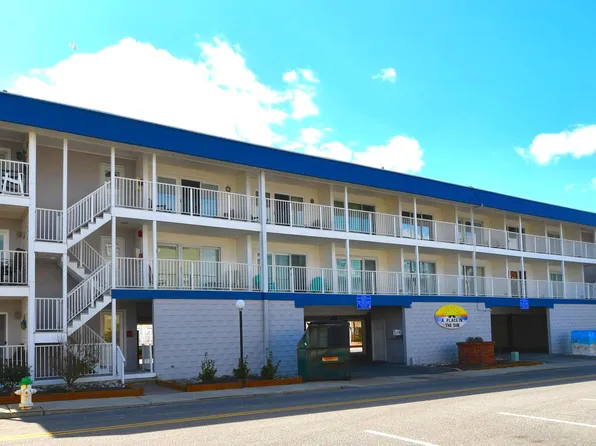 7 40th St #207, Ocean City, MD 21842