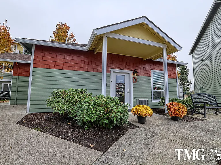1017 SE 12th Ave — Photo 191