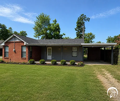 4011 Whites Ferry Rd Photo 1