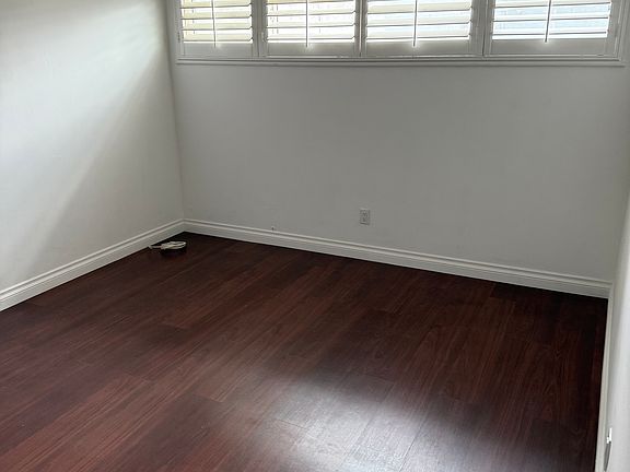 3rd image of 3662 W 109th St APT 2