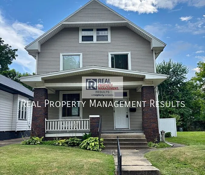 815 E Gum St — Photo 1