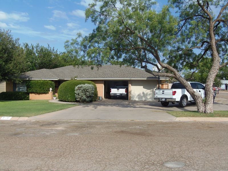 107 Sharp Ave, Ballinger, TX 76821 Zillow