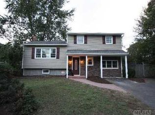 43 Montclair Dr, Selden, NY 11784