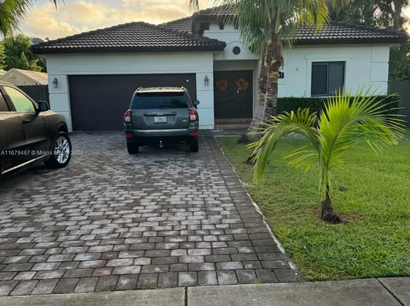 1585 NW 14th Ter, Homestead, FL 33030