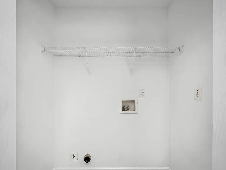9002 Macbeth Dr — Photo 12