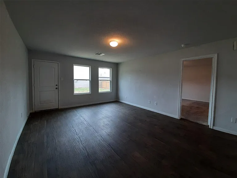 15118 Sorrento Bay Cir — Photo 9
