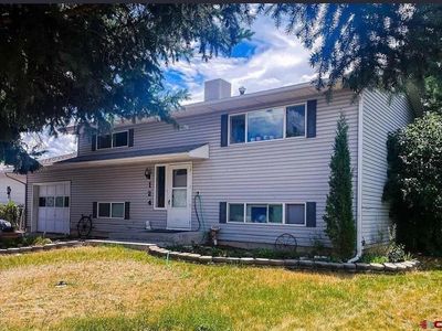 124 Columbia Way, Montrose, CO, 81401