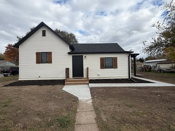 901 S Lincoln Ave, Hastings, NE 68901