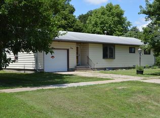 349 Taylor St, Campbell, NE 68932