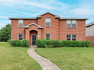 1039 April Showers Ln, Lancaster, TX 75134