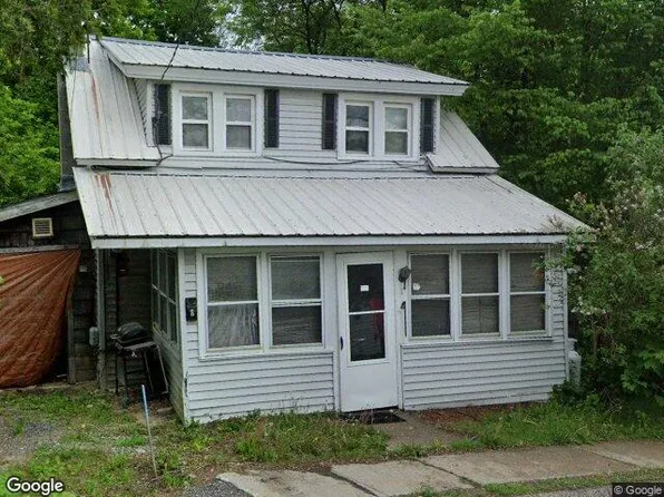 8 Comfort Hl, Vergennes, VT 05491