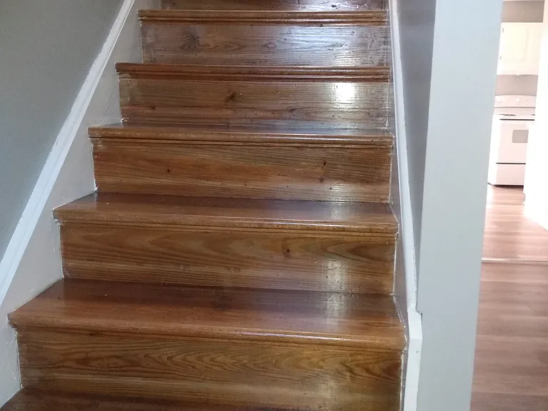 235 W Poplar St — Photo 19