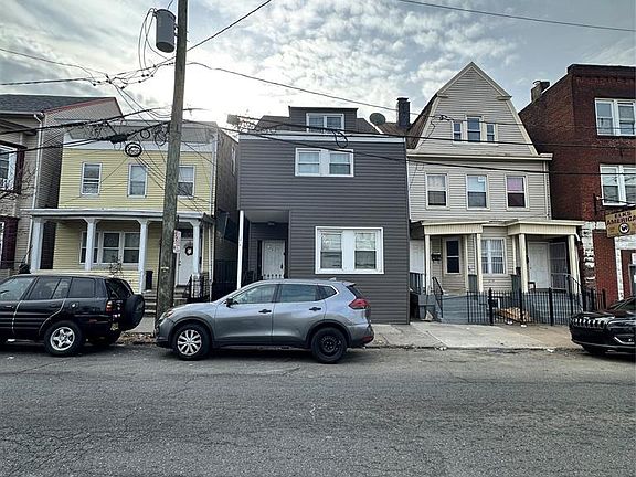 2nd image of 276 Ellison St