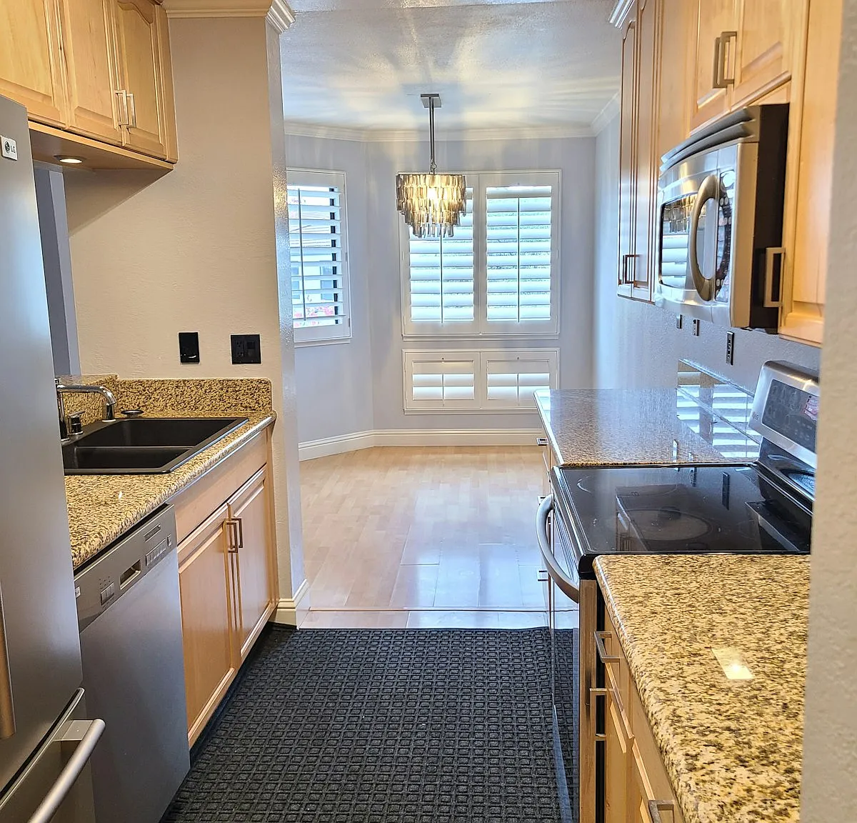 21228 Gary Drive — Photo 3