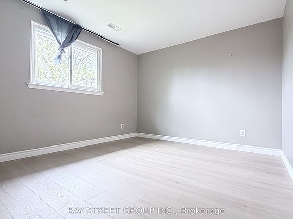 2nd image of 31 Colonsay Rd