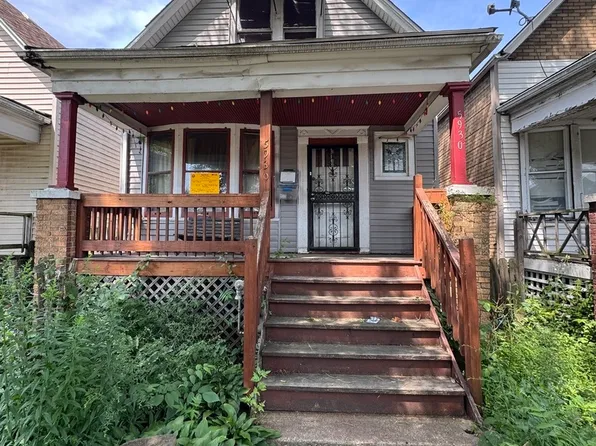 5930 S Honore St, Chicago, IL 60636