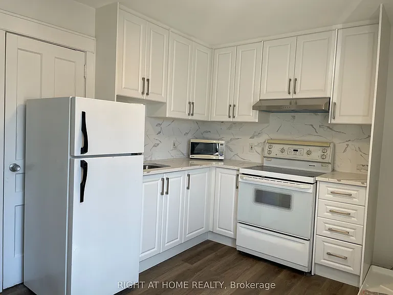 411B Preston St — Photo 3