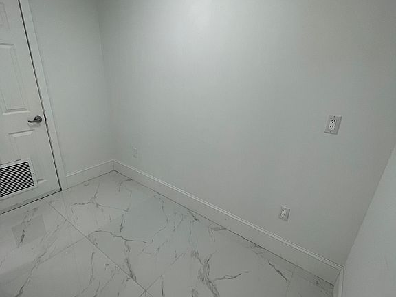 4th image of 10101 E Bay Harbor Dr #291