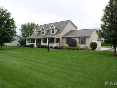200 N Perry St, Deer Creek, IL, 61733