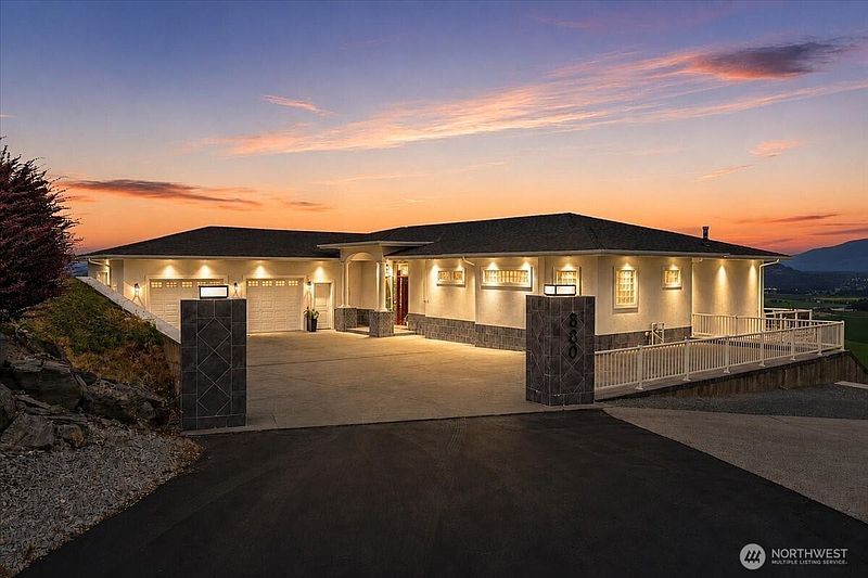5th image of 880 Bella Vista Lane