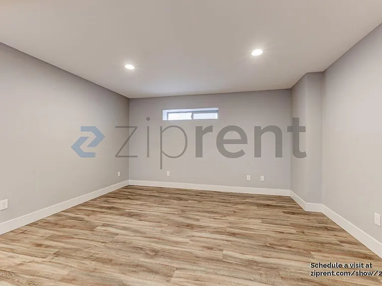 7924 SE Raymond St #B — Photo 5