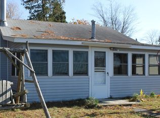 3412 Lynn Dr, Indian River, MI 49749