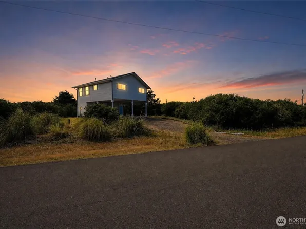 1285 Fairwood Drive SW, Ocean Shores, WA 98569