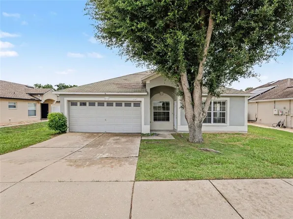 7947 Merchantville Cir, Zephyrhills, FL 33540