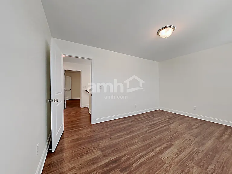 141 Twin River Dr — Photo 18