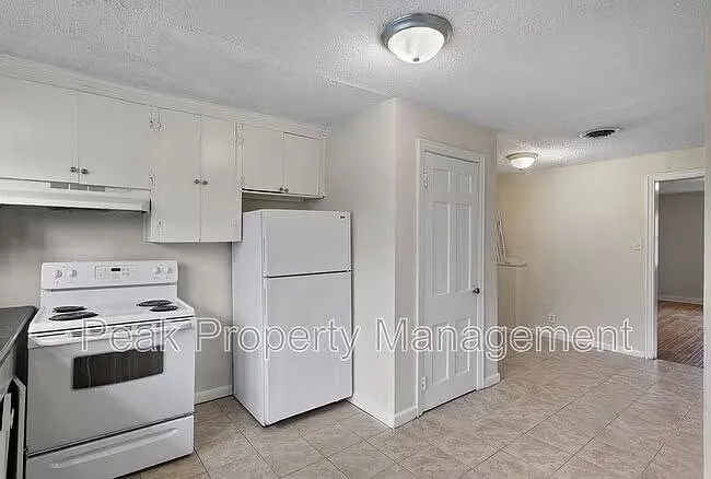 4913 Chamberlayne Ave #1 — Photo 7