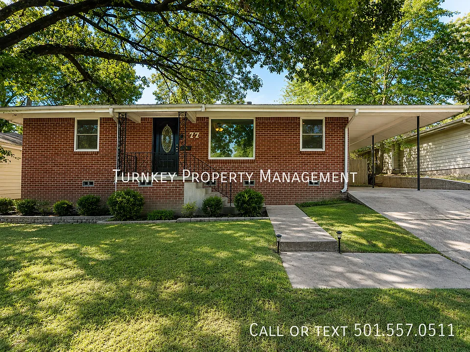 77 Lakeshore Dr