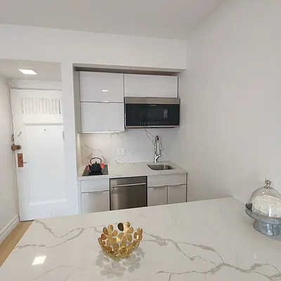 Rented by Palladium Property Group | media 4