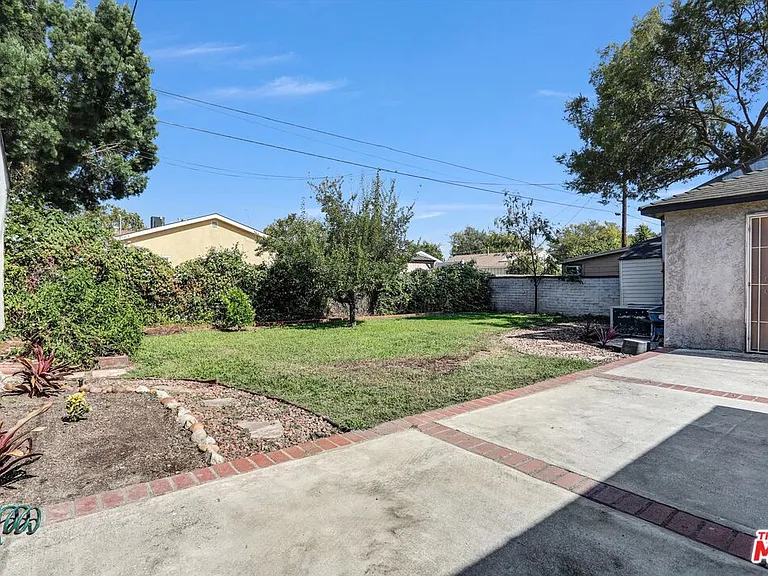 6254 Ben Ave — Photo 29
