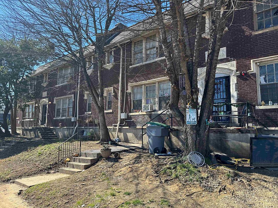 2nd image of 2015 Court Ave