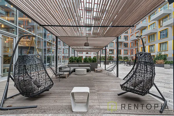 Rented by The KCI Group | media 80