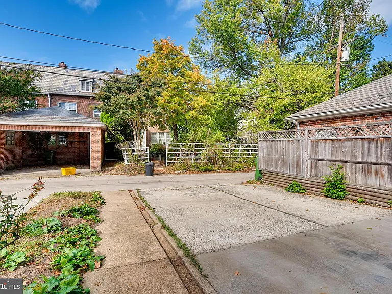 3610 Greenmount Ave — Photo 21