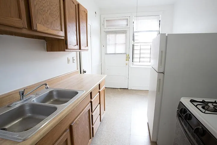 5034-5046 S. Woodlawn Avenue — Photo 46