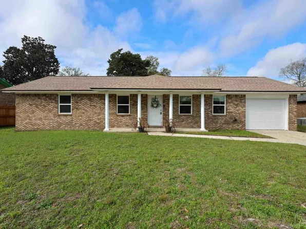 8179 Sedgefield Dr, Pensacola, FL 32507