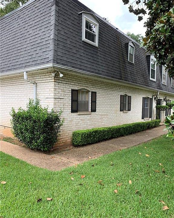 1st image of 3730 Fairfield Ave Unit 125