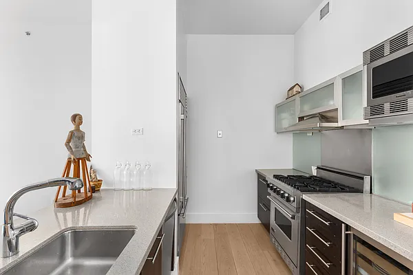 Rented by Brown Harris Stevens | media 3