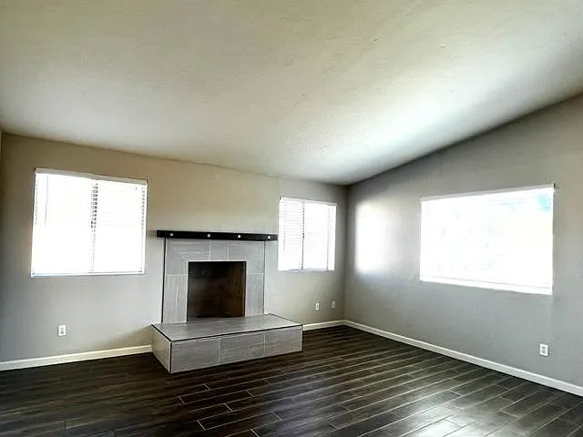 1410 W Cerrada Colima — Photo 10
