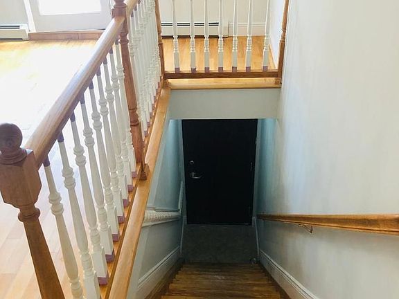 5th image of 3122 46th St APT 1