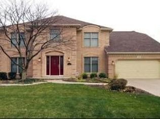 416 Apple River Dr, Naperville, IL 60565