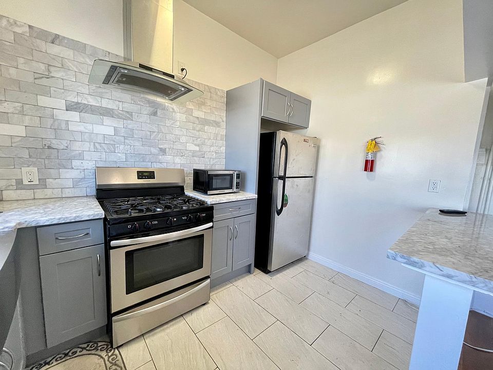 1st image of 15 Paloma Ave APT 404