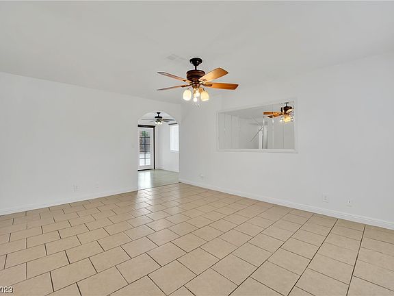 5th image of 112 Palisade Ave